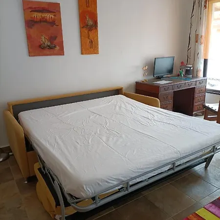 Schoene In Mit Garten. Appartement *