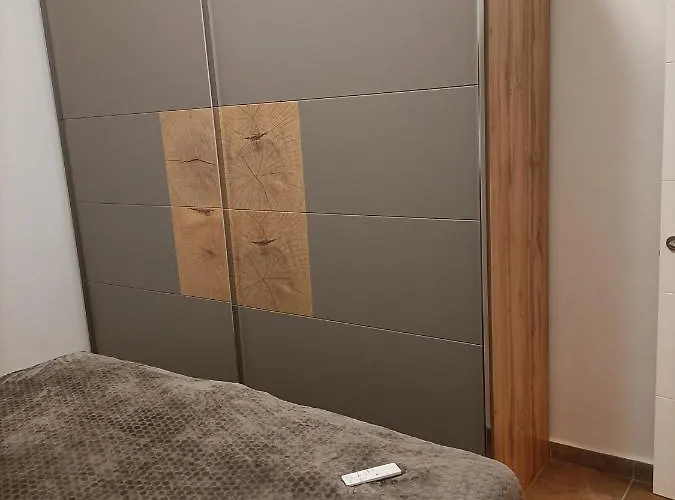 Schoene In Mit Garten. Appartement *